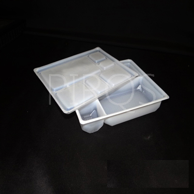 Plastic Meal Tray With Lid | 6 Compartment Image